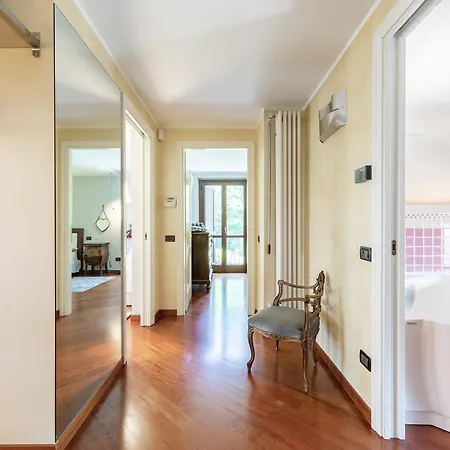 Villa Villino Fortunello Con Giardino Grandate