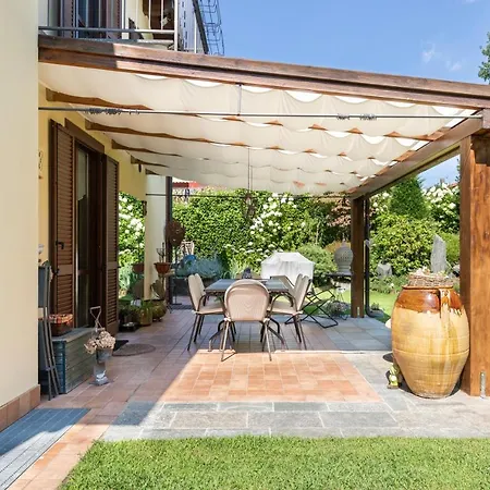 Villino Fortunello Con Giardino * Grandate